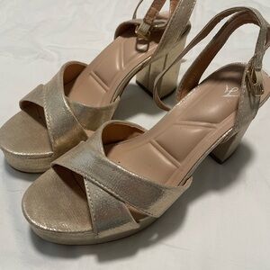 Elegant Gold Women's Heeled Sandals